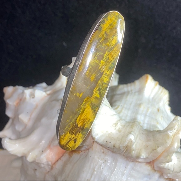 Stick Agate Handcrafted elongated Natural Gemstone ring - Picture 3 of 8